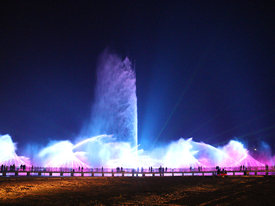 喀左龙源湖大型音乐喷泉